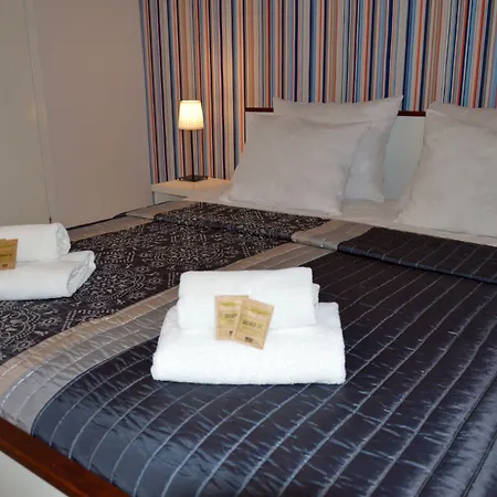 Cracow Central Aparthotel-2